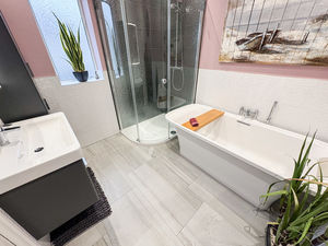 Photo 1- click for photo gallery